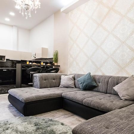 George'S Luxury Apartment At Danube Budapeste Exterior foto