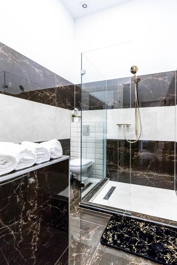 George'S Luxury Apartment At Danube Budapeste Exterior foto